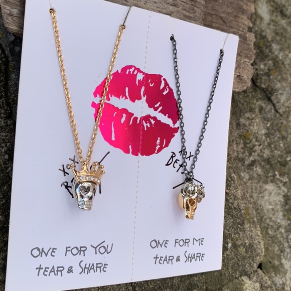 NWT Betsey Johnson Dual set of Skull Heads "One for you, One for Me" - Picture 3 of 6
